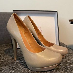 L.A.M.B. Cahoot Nude Pumps - NEW NEVER WORN